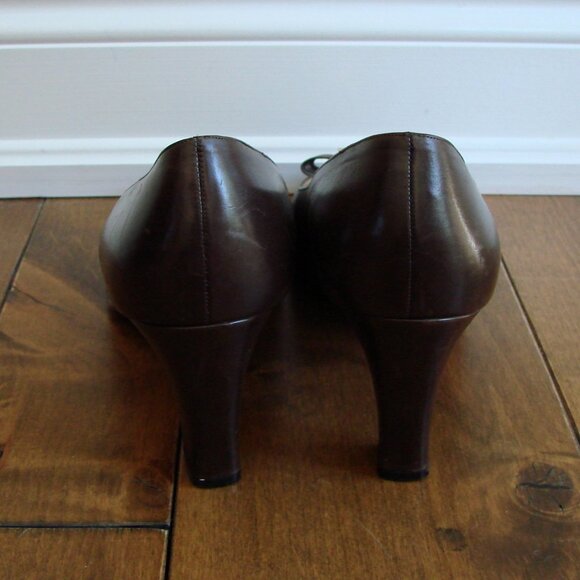 BALLY Brown Leather Pumps Shoes Mid Heel Gold Bow Detail Mosana Office Size 10 M - Picture 5 of 13
